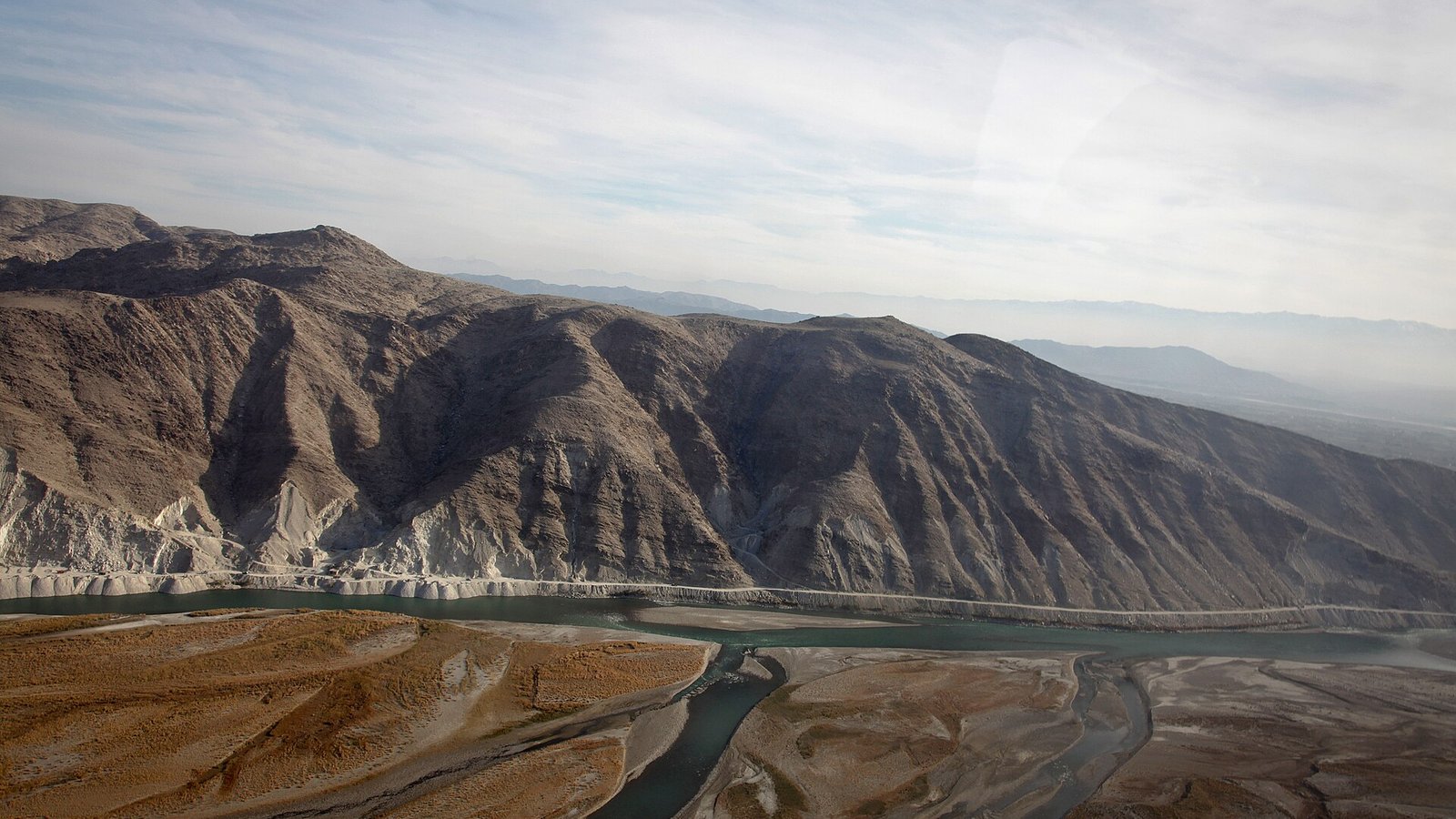 Branches of the Kunar River in eastern Afghanistan, seen from a helicopter, 2009 (file photo)