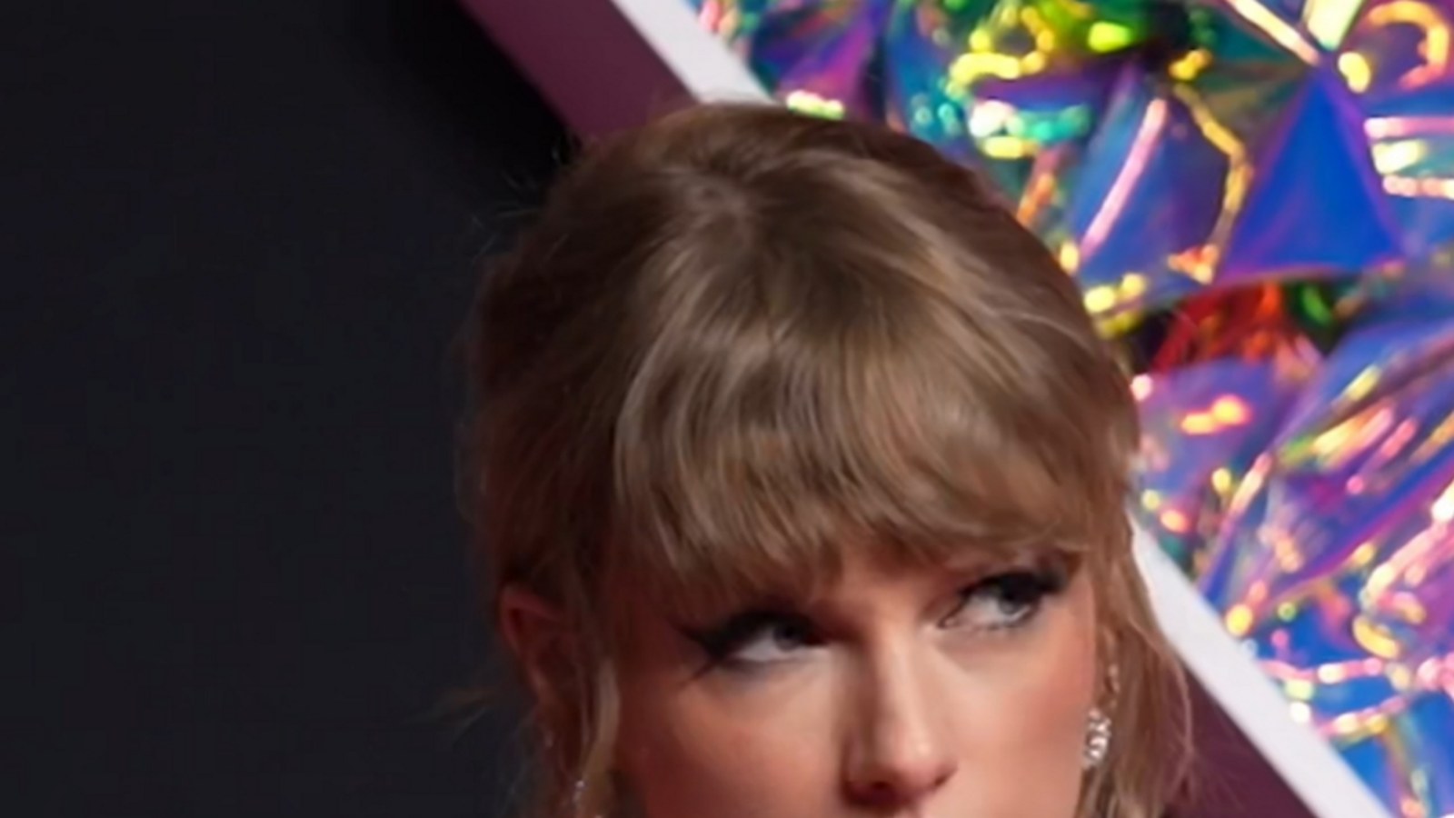 Taylor Swift at a public awards appearance